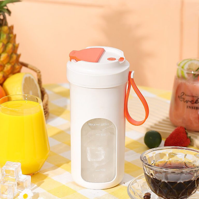 Read more about the article Household Rechargeable Portable Blender